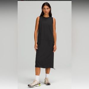 Lululemon athletics Pocketed Drop Waist Midi Dress Black, size 0